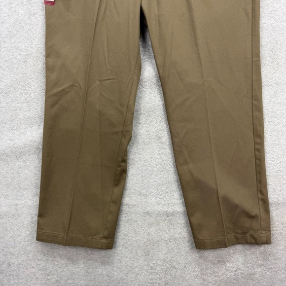 Haggar Chino Pants Mens 34x29 Mocha Brown Khakis Forever New Plain Front Chinos - Picture 10 of 13